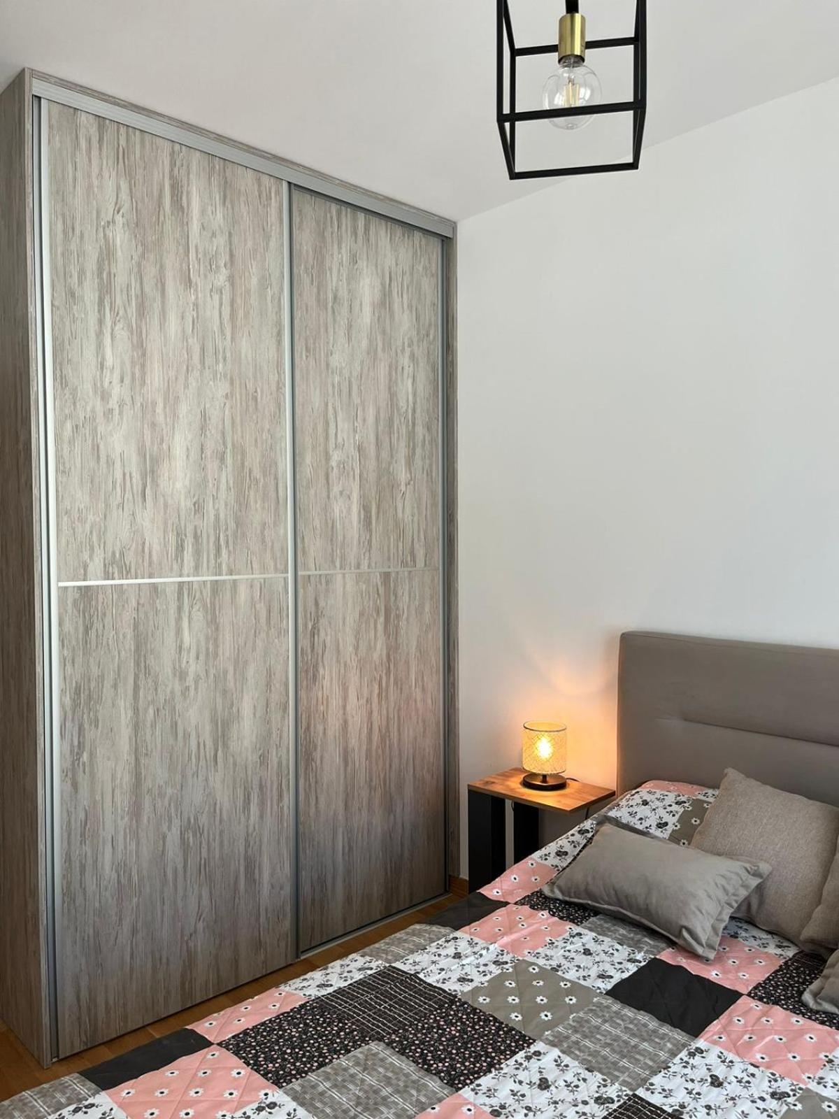 Kara Becici Apartment บุดวา ภายนอก รูปภาพ